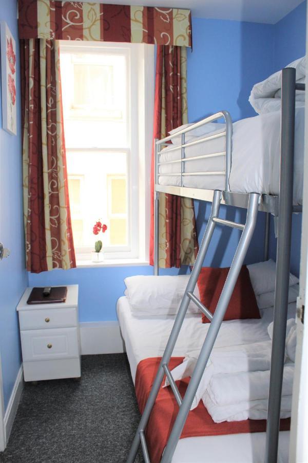 Backpackers & Hotel Blackpool