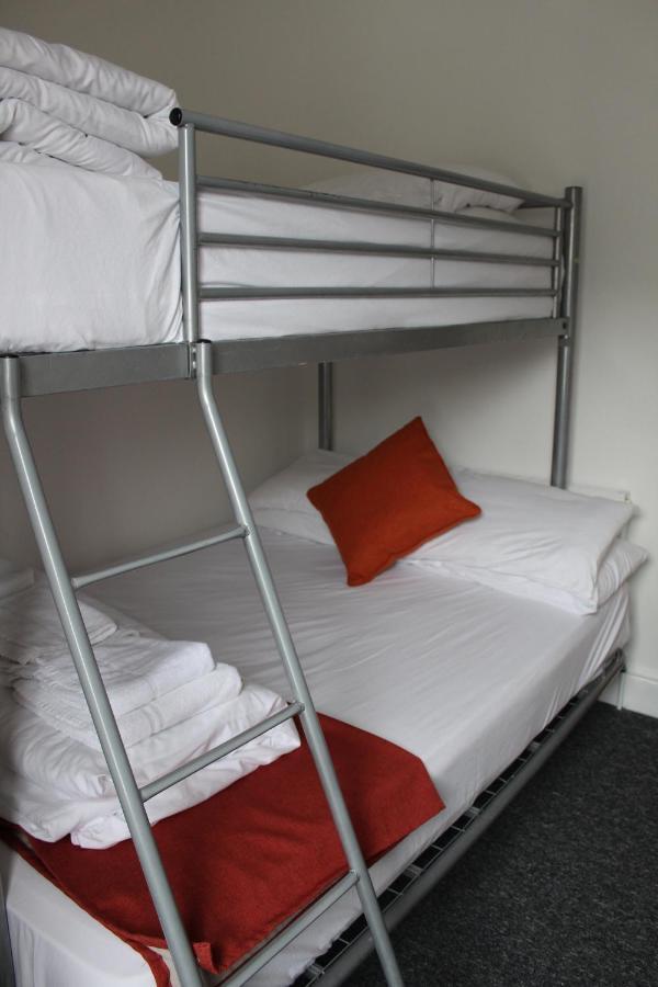 Backpackers & 2*