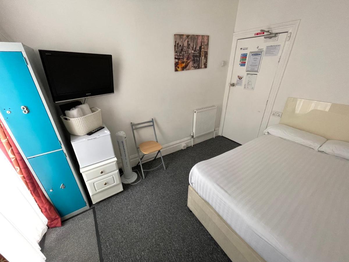Hotel Backpackers & Blackpool